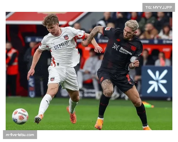 勒沃库森中场控制与风险，高位防线身后空档屡遭利用